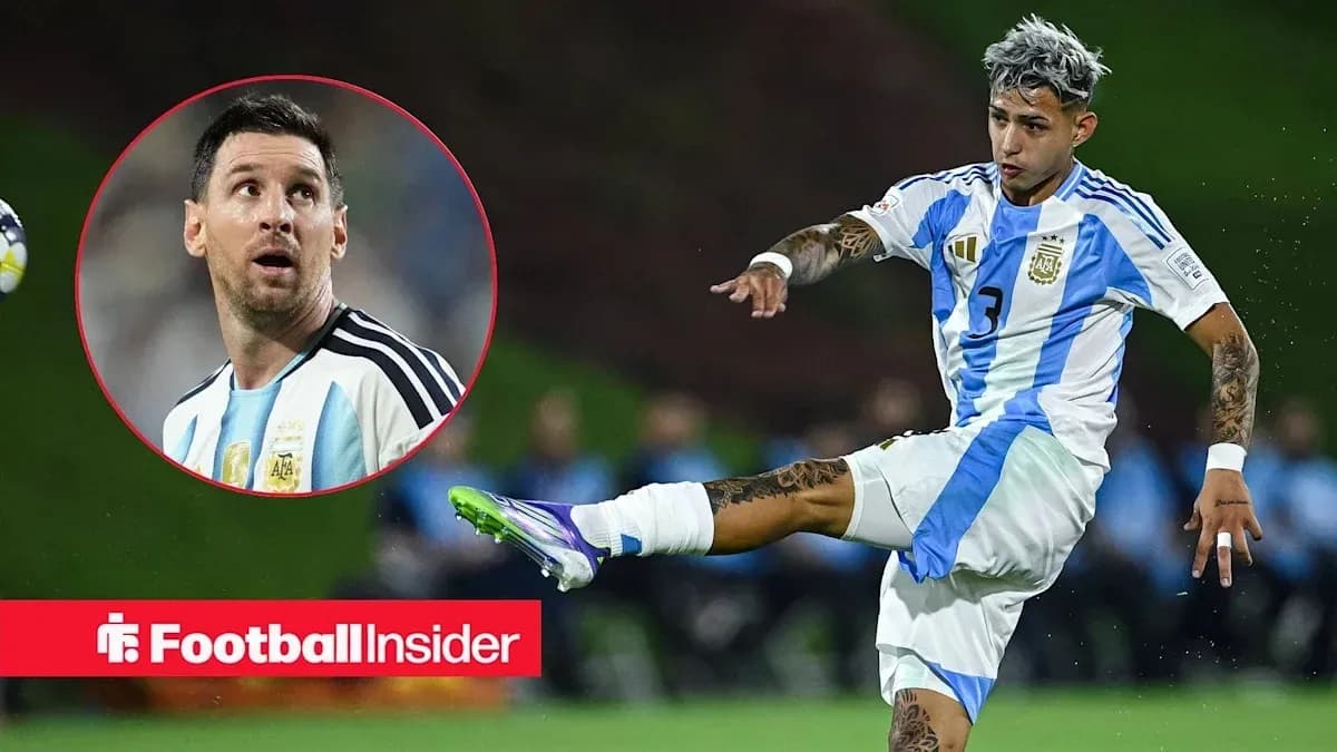 Futbolchi to'pni zarba berayotgan payt Futbolchi to'pni zarba berayotgan payt