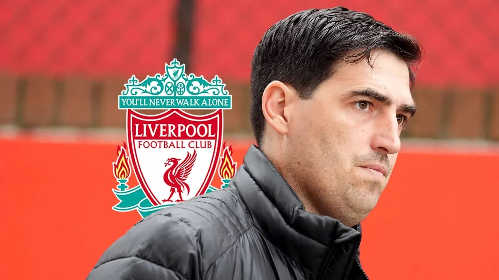 Kishining Liverpool FC logosi bilan suratdagi kadr Kishining Liverpool FC logosi bilan suratdagi kadr