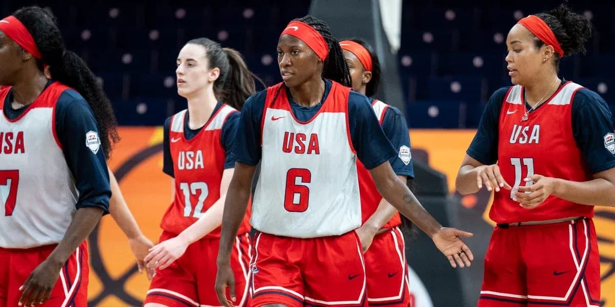 USA women's basketball team during practice session USA women's basketball team during practice session