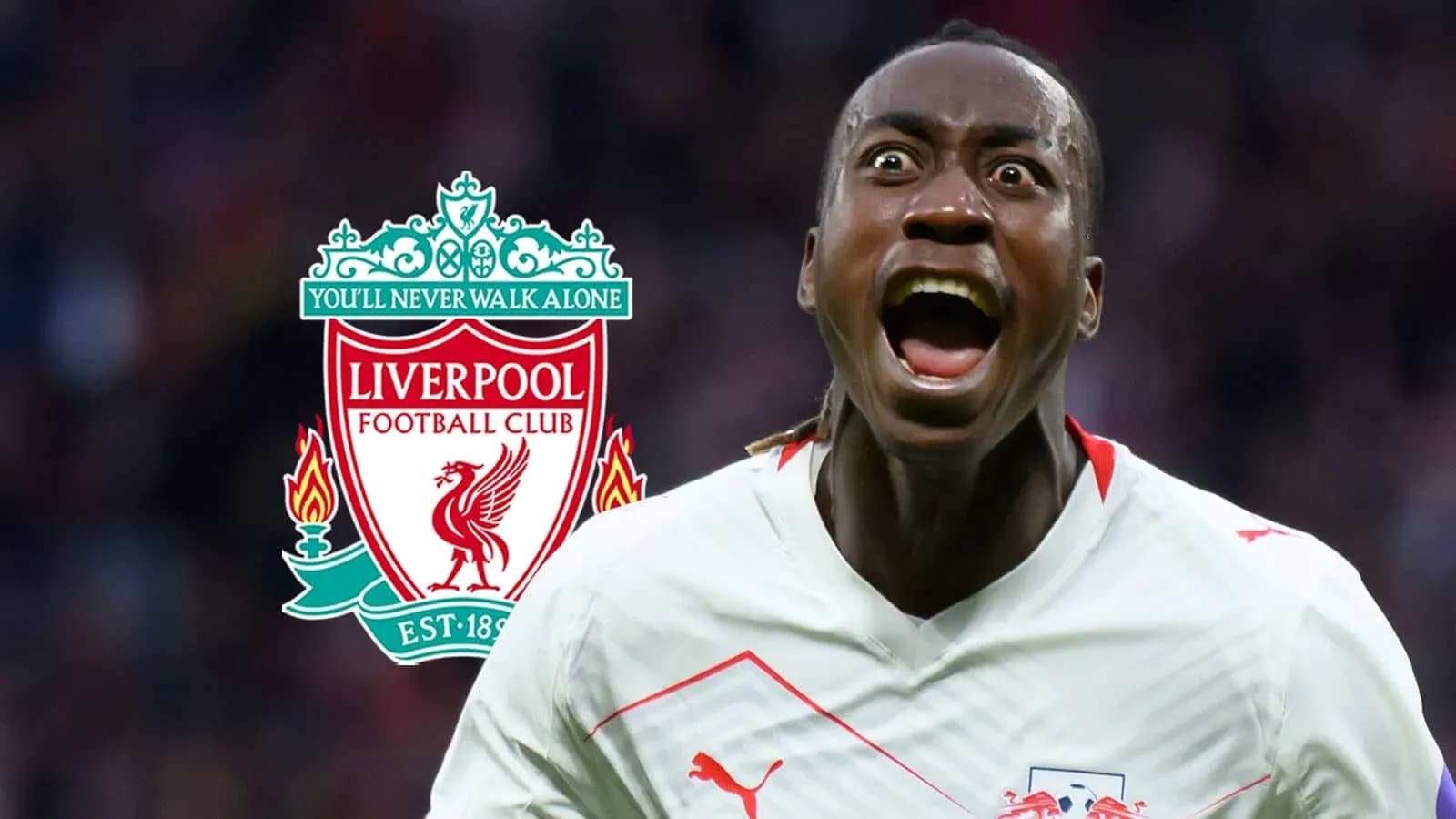 Futbolchi goli bilan nishonlayapti, Liverpool emblemasi Futbolchi goli bilan nishonlayapti, Liverpool emblemasi