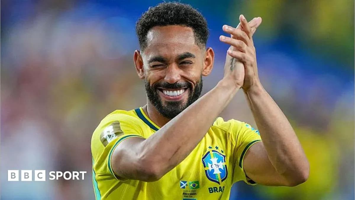 Futbolchi Brasil terma jamoasi formasida tabriklayapti Futbolchi Brasil terma jamoasi formasida tabriklayapti
