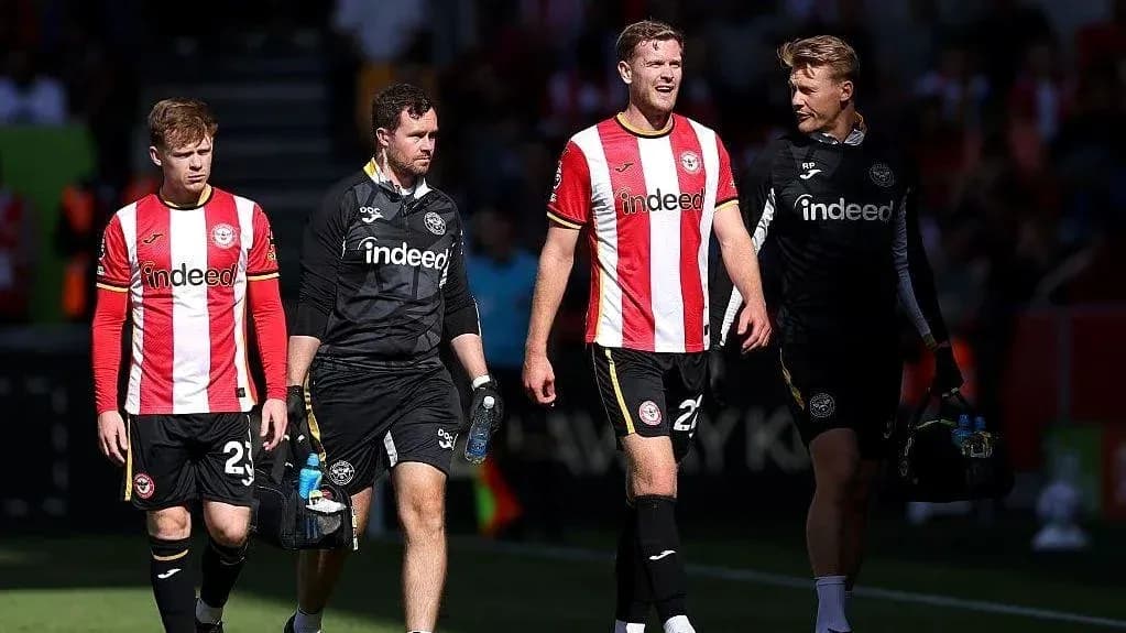 Brentford players leaving the pitch after match Brentford players leaving the pitch after match