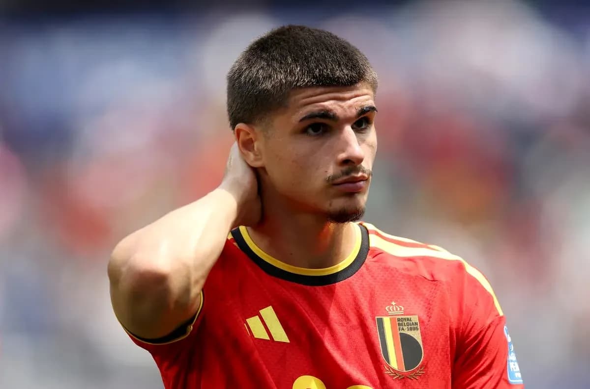 Futbolchi Belgiya terma jamoasi formasida Futbolchi Belgiya terma jamoasi formasida